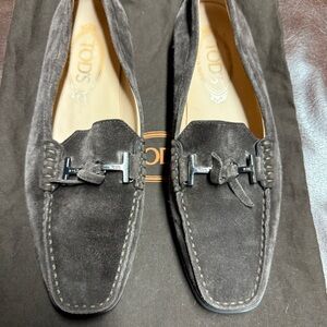 Tod's women’s driving loafers